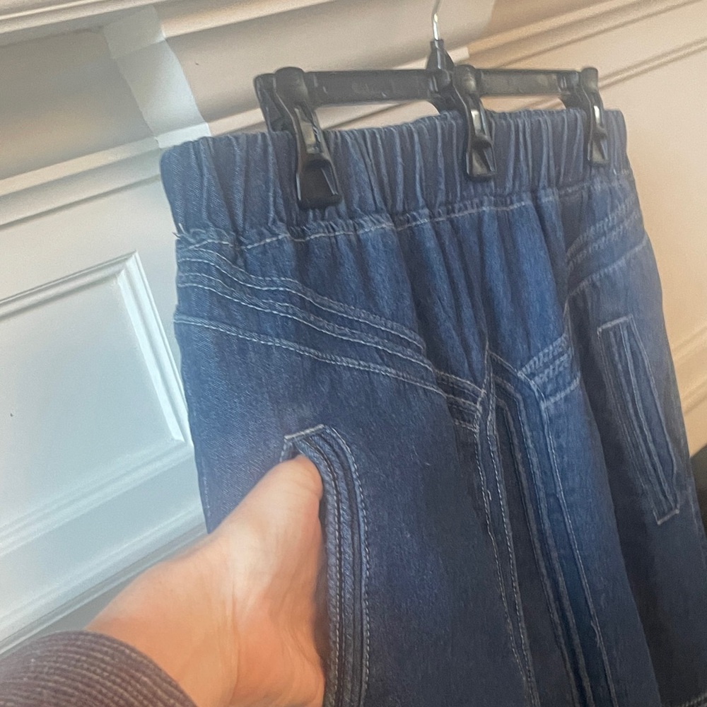 Long Denim skirt looks great w this vest and boots. - Picture 3 of 5